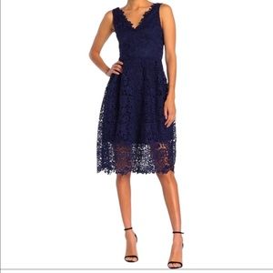 ASTR the Label Navy Blue Sleeveless V-Neck Lace Fit & Flare Dress Size Small NWT